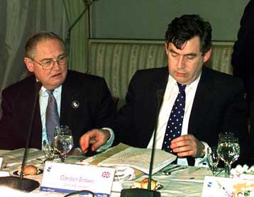 Στο χαμηλότερο επίπεδο των δύο τελευταίων ετών η ανάπτυξη στη Βρετανία