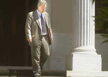 Ο Σημίτης είναι μεγάλο κεφάλαιο, δηλώνει ο υπουργός Υγείας