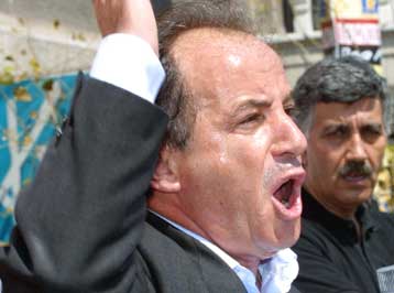 «Οι συντάξεις δεν θα γίνουν φιλοδωρήματα» τονίζει ο πρόεδρος της ΓΣΕΕ