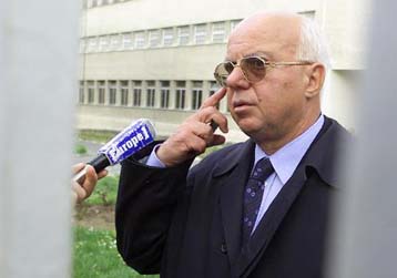 Δεν έχει λάβει το ένταλμα από το ICTY ο τέως πρόεδρος της ΟΔΓ, υποστηρίζει ο δικηγόρος του