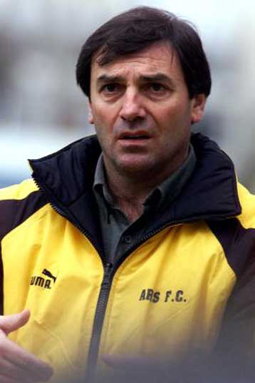 Ο Κοντομηνάς δεν έκανε δεκτή την παραίτηση Τεννέ