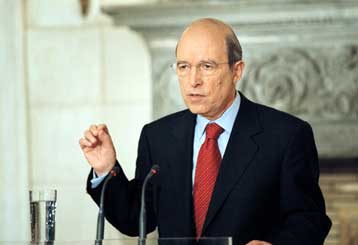 Να καταθέσουν όλοι τις προτάσεις τους, λέει ο πρωθυπουργός