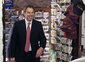 Στις 20 ποσοστιαίες μονάδες η διαφορά Εργατικών – Τόρις, δείχνει νέα δημοσκόπηση