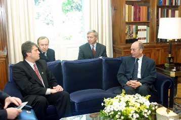 Με Στεφανόπουλο και Καραμανλή συναντήθηκε ο Ουκρανός πρωθυπουργός
