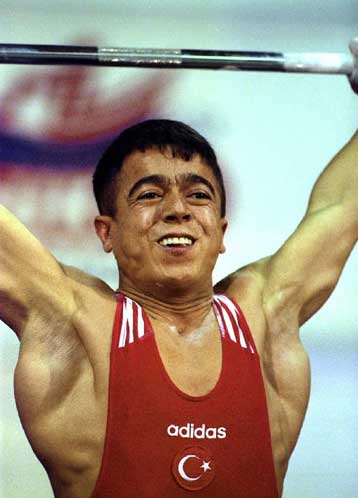 Βελτίωσε το δικό του παγκόσμιο ρεκόρ ο Μουτλού