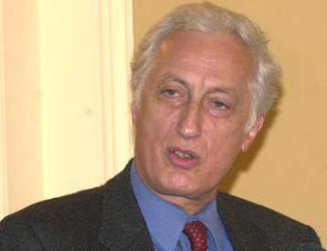 Η συναίνεση είναι άγνωστη λέξη στον υπουργό Δικαιοσύνης