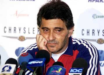 Καμία εξέλιξη με Κυράστα, στροφή προς Μπάγεβιτς;