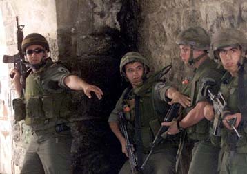 Όλοι οι μουσουλμάνοι στο πλευρό των Παλαιστινίων κατά του Ισραήλ, κηρύττει ο Χαμεϊνί