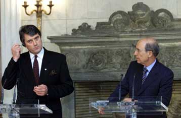 Τις οικονομικές σχέσεις Ελλάδας και Ουκρανίας εξέτασαν οι δύο πρωθυπουργοί