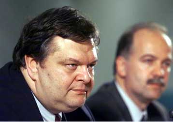 Μεταφέρετε στη FIFA ότι ο διάλογός μας είναι ανοιχτός και ουσιώδης