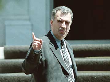 Η κυβέρνηση στηρίζει τον υπουργό Εργασίας για το ασφαλιστικό