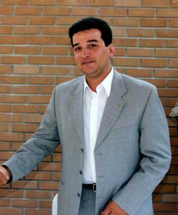 Εξερράγη βόμβα τα ξημερώματα στην επιχείρηση του Κώστα Τζιβελέκα