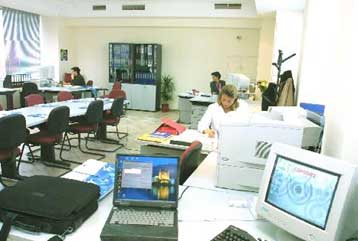 Αυξημένα κατά 368 δισ. δρχ. τα κονδύλια για προμήθειες του Δημοσίου το 2001