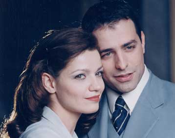 <I>Ένας ήρως με παντούφλες</I> στο Εθνικό μέχρι τα τέλη Απριλίου