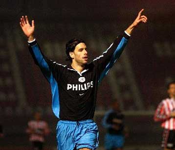 Υπέγραψε στη Μάντσεστερ Γιουνάιτεντ ο Ολλανδός