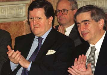 Επαναλαμβάνεται την Τρίτη στις Βρυξέλλες ο διάλογος Αθήνας – Αγκυρας για τα ΜΟΕ