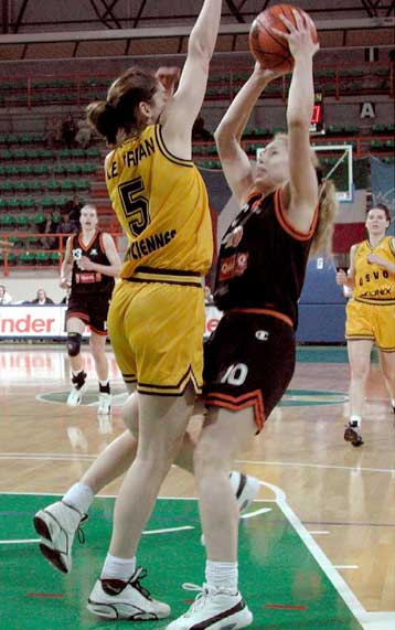 Πρωταθλήτρια η Μπουρζ, 73-71 την Ορσί στον τελικό