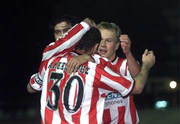 Βάσεις για νίκη – τίτλο ο Ολυμπιακός, προβάδισμα για Παναχαϊκή