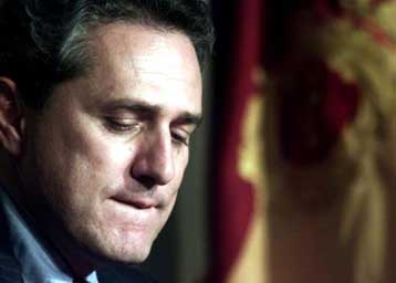 Οπαδοί της Κεντροαριστεράς διαδηλώνουν στη Ρώμη στο πλευρό του Ρουτέλι