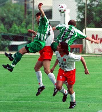 Εντυπωσιακό 4-4 Ακράτητου και Πανσερραϊκού – Φουντώνει η μάχη στην ουρά