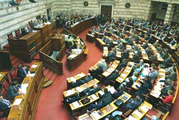 Στα έδρανα και πάλι από τη Δευτέρα οι βουλευτές