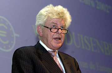 Διχασμός στους υπουργούς Οικονομικών των «12» για τα επιτόκια