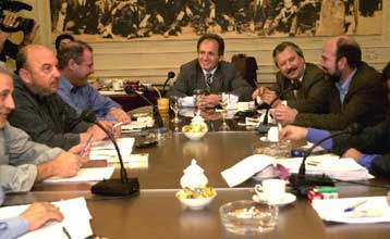 Πανελλαδική 24ωρη απεργία εξήγγειλαν ΓΣΕΕ – ΑΔΕΔΥ – ΟΤΟΕ