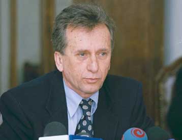 Στο διάλογο με την ΑΔΕΔΥ το Μάιο θα συζητηθεί το οικογενειακό επίδομα