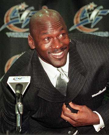 Ο Νταγκ Κόλινς στη θέση του Χάμιλτον στον πάγκο των «μάγων»