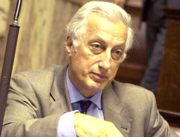 Σωστό το ισχύον σύστημα για τις άδειες, τονίζει το υπουργείο Δικαιοσύνης