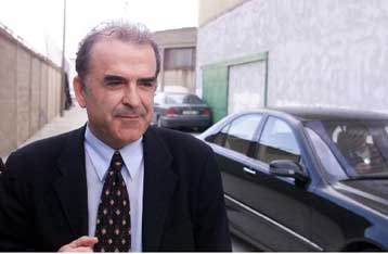 Υποσχέθηκε λύση – Αντιμέτωπος πάλι με τους φιλάθλους