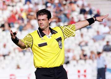 Τον Βασσάρα πρότεινε ο ΠΑΟΚ, επιφυλάχθηκε ο Ολυμπιακός για το διαιτητή