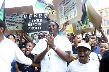 Αποσύρθηκε η αγωγή κατά της Ν.Αφρικής για φθηνότερα φάρμακα κατά του AIDS