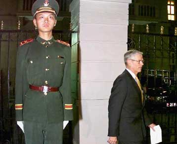 Νέος γύρος συνομιλιών για την επιστροφή του ΕΡ-3