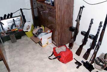 Περίπου 400.000 λαθραία όπλα διακινούνται στην Ελλάδα