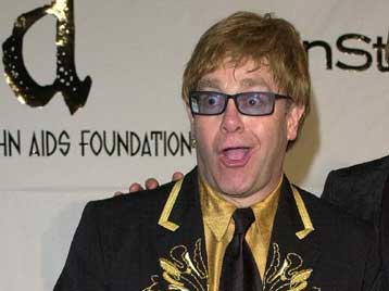 Στο σφυρί 20 πολυτελή αυτοκίνητα του Έλτον Τζον