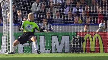 Επιστρέφει ως προπονητής ο Σμάιχελ; Εξέφρασε την επιθυμία να αναλάβει τη Γιουνάιτεντ