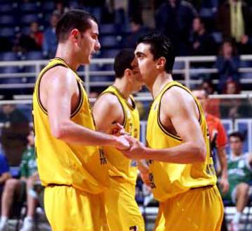 Η ΑΕΚ υποδέχεται σήμερα (17:00) τον Αρη