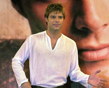 Ο Ρίκι Μάρτιν θα ενσαρκώσει τον Ζορό σε θέατρο του Λονδίνου