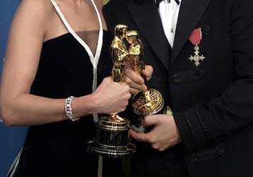 Διαπραγματεύσεις παραγωγών – σεναριογράφων του Χόλιγουντ προς αποφυγή απεργίας