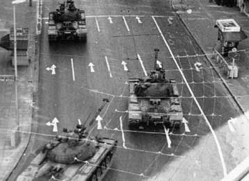 Εκδήλωση στο Ολύμπιον για τη δράση των κινηματογραφιστών στη διάρκεια της Χούντας