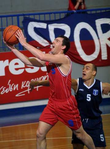 Ξεκαθάρισμα λογαριασμών; Δολοφονική επίθεση σε 26χρονο παίκτη του Παπάγου