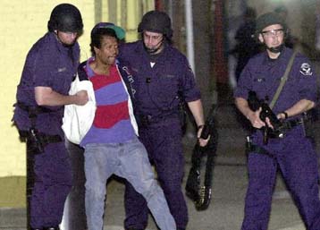 Η «έγχρωμη βία» πουλάει στις ΗΠΑ