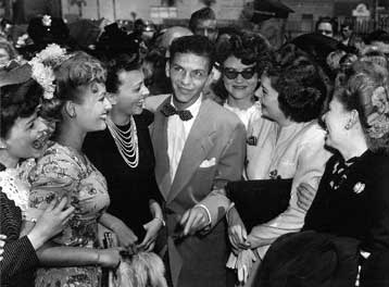 «Φωνή του αιώνα» ο Φρανκ Σινάτρα, σύμφωνα με τους ακροατές του BBC