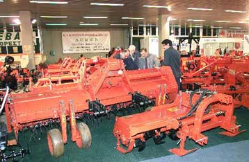 Επισφαλής για τις ελληνικές μικρομεσαίες επιχειρήσεις η διεύρυνση