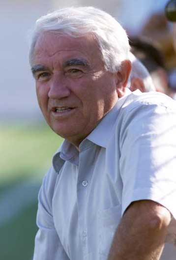 Ο Πολυχρονίου στον πάγκο του Πανηλειακού