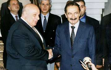 Αμετακίνητοι από την πρόταση για δύο κράτη Ντενκτάς και Σεζέρ