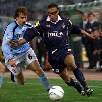 Η Γιουνάιτεντ ενδιαφέρεται για Ντάβιντς