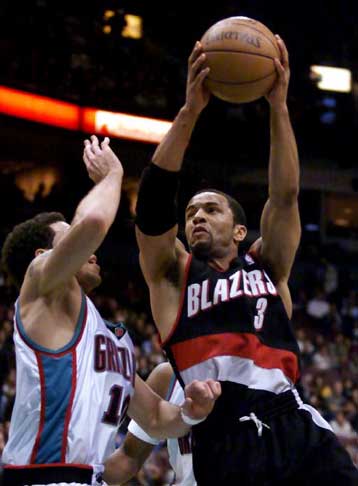 «Βασιλιάδες» και στο Σαν Αντόνιο οι Κινγκς –  «Πενηντάρισαν» οι Μπακς