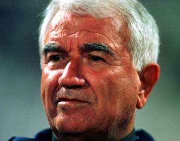 Πιθανότερος αντικαταστάτης του Παράσχου στον Πανηλειακό